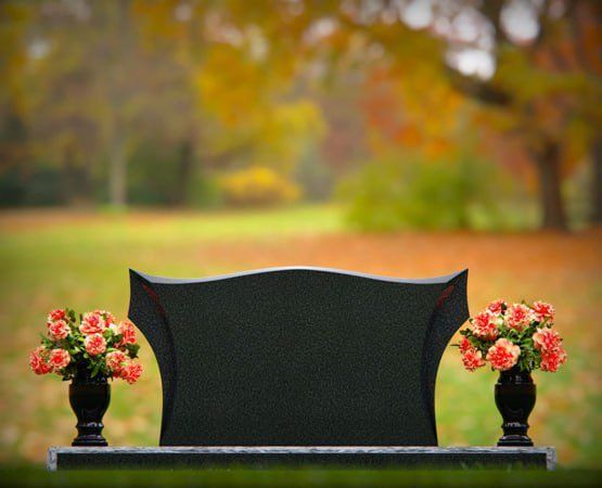 Serpentine Companion Granite Headstone with Winged Sides
